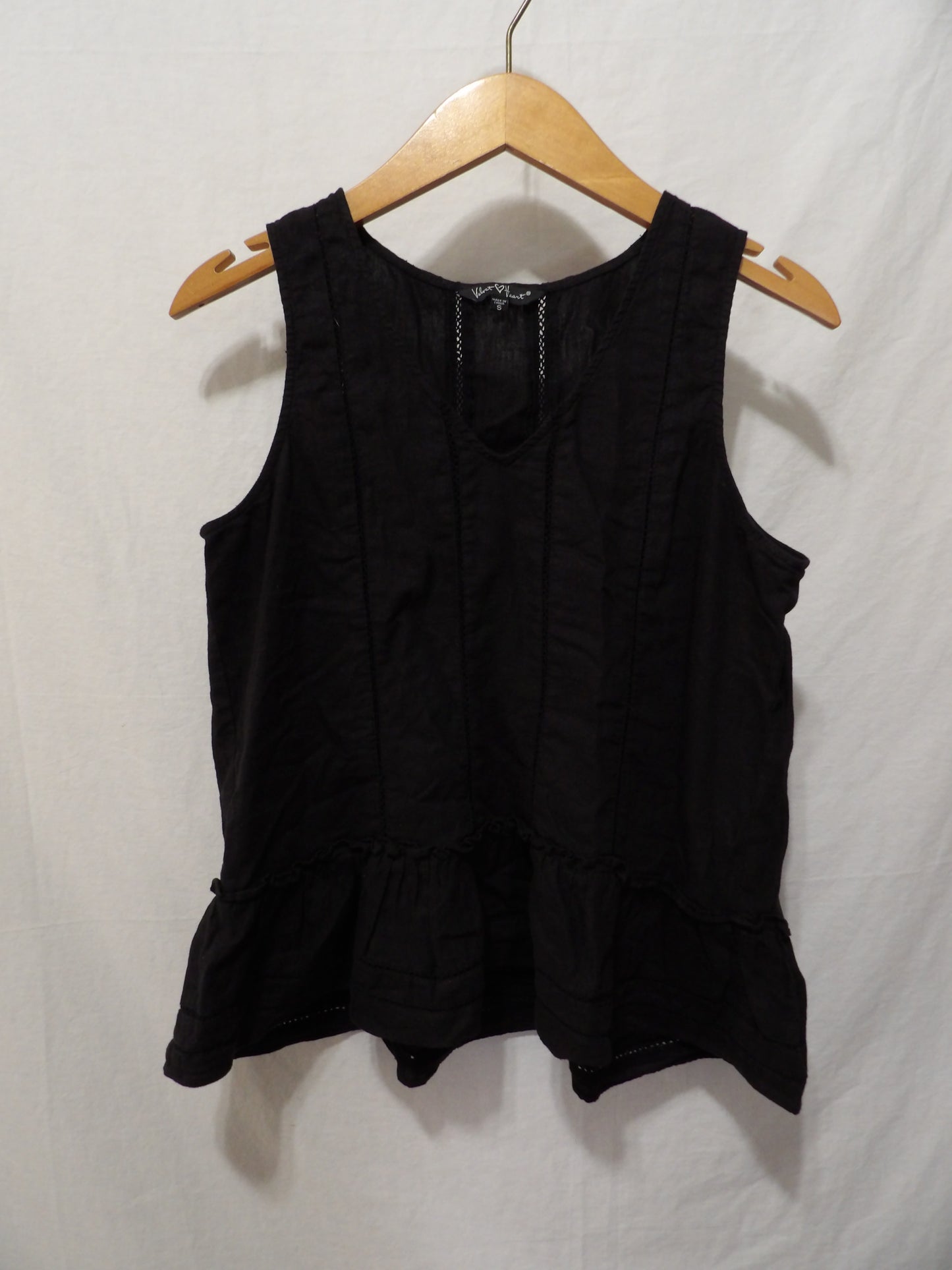 VELVET HEART Peplum Top | S
