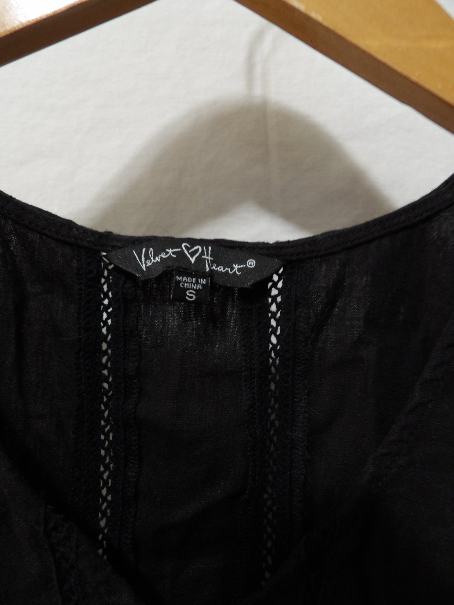 VELVET HEART Peplum Top | S