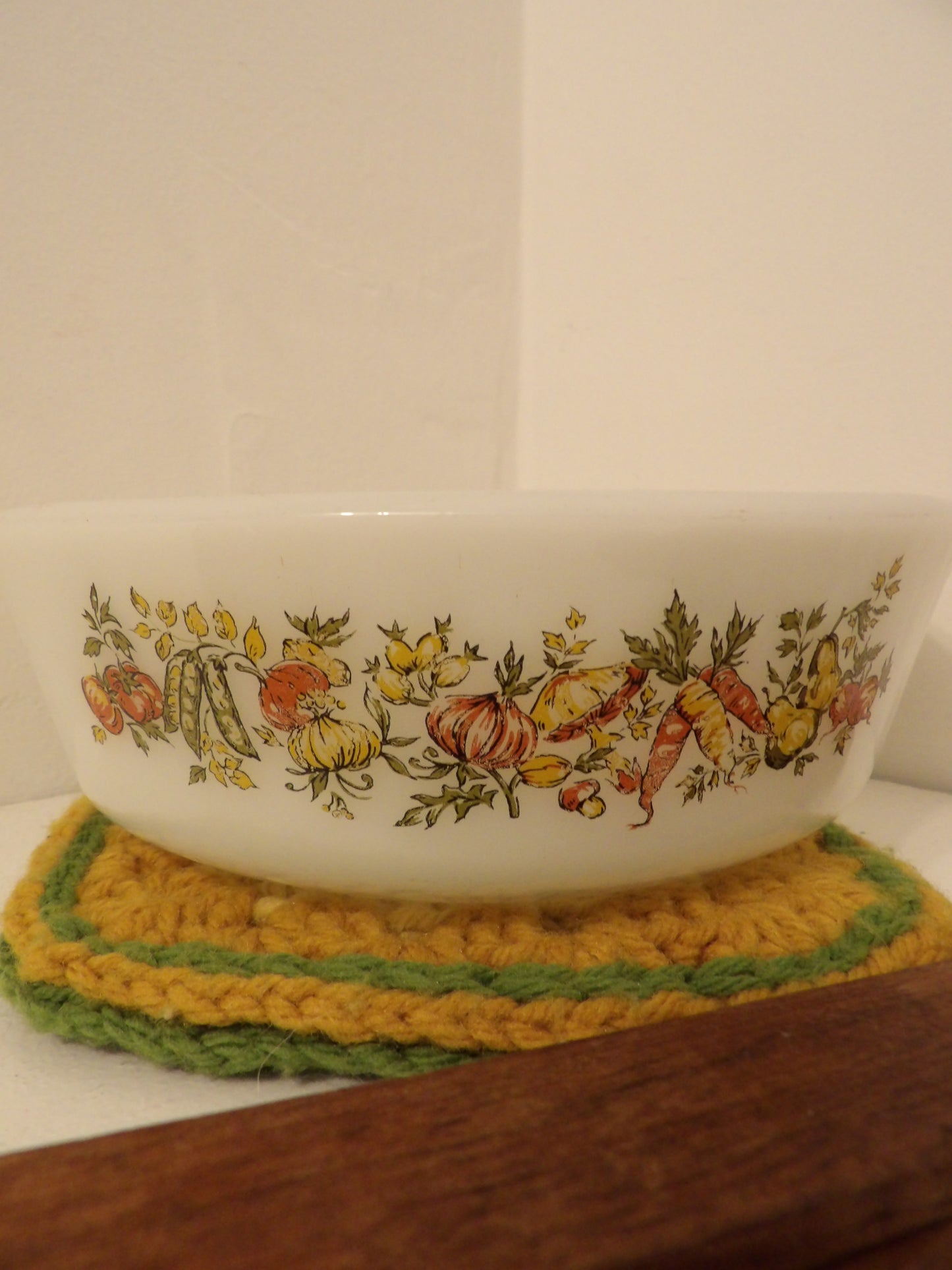 VINTAGE Anchor Hocking Fire King Harvest Vegetable Casserole Dish