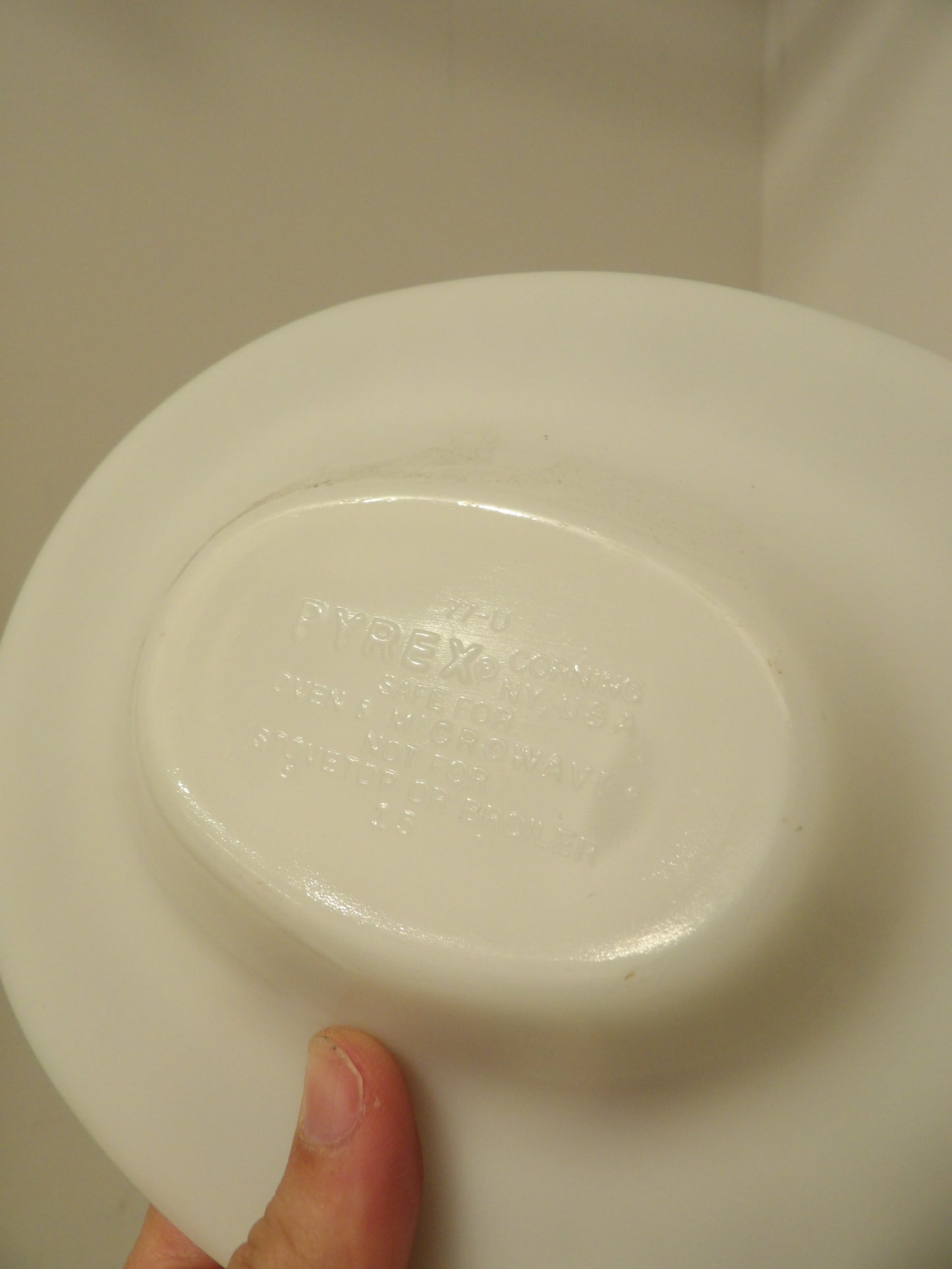 VINTAGE Pyrex Woodland Gravy Boat with Dish