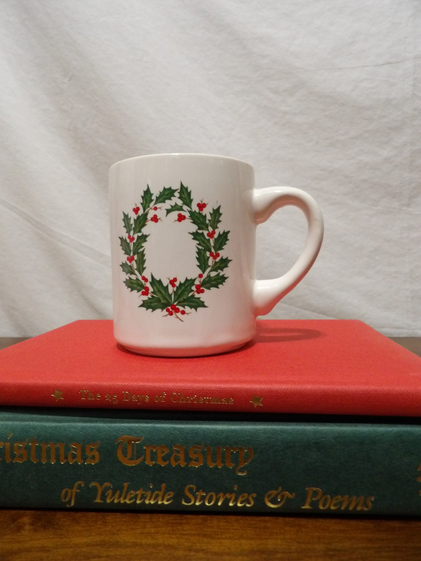 VINTAGE Holly Wreath Mug