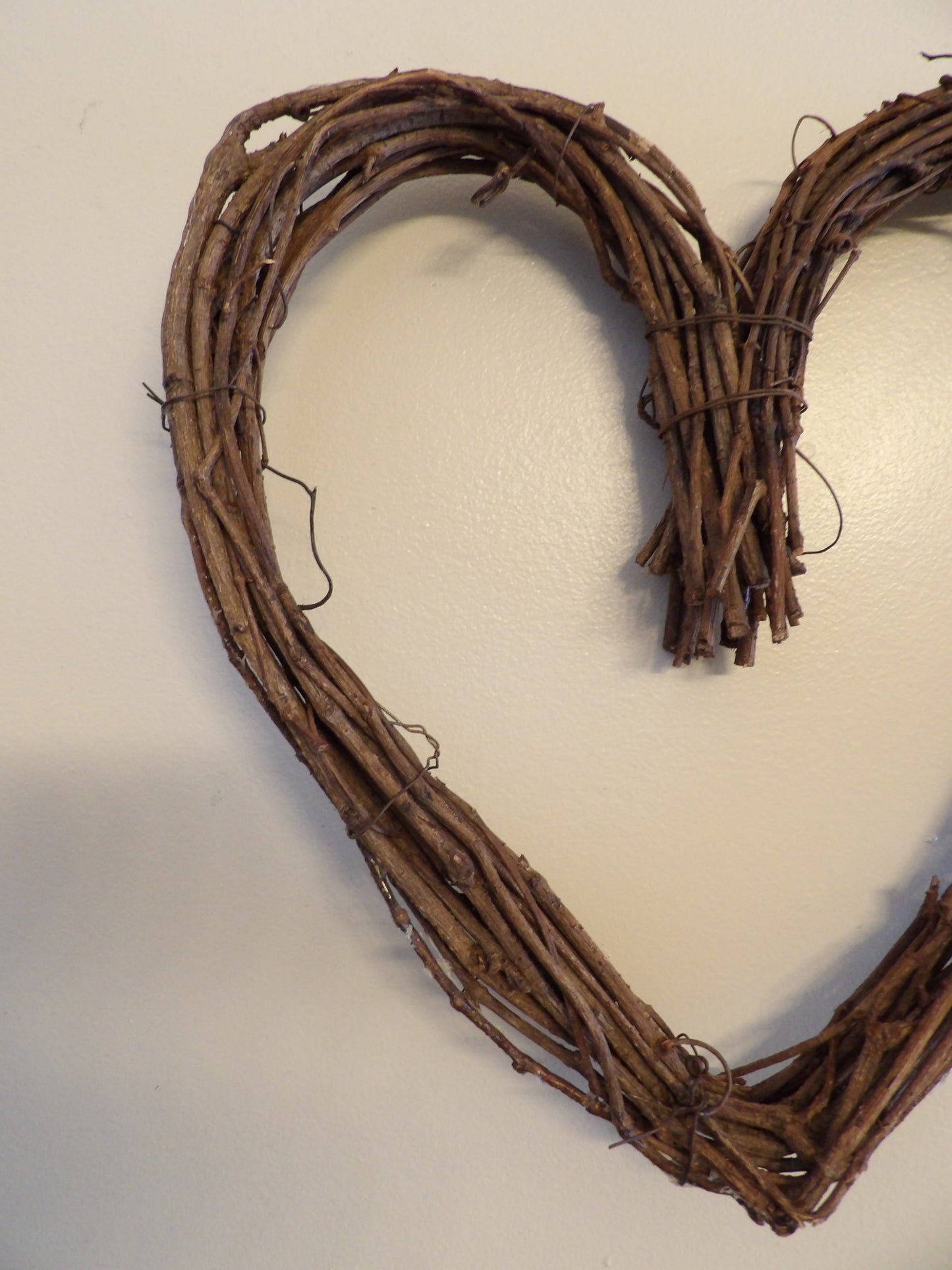GRAPEVINE Heart Wreath