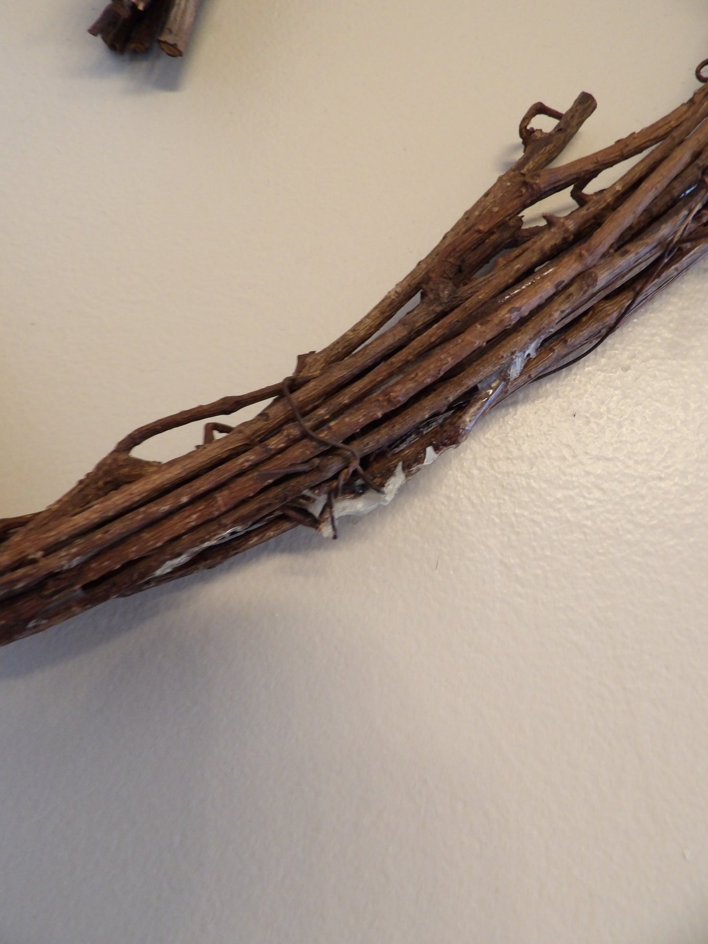 GRAPEVINE Heart Wreath
