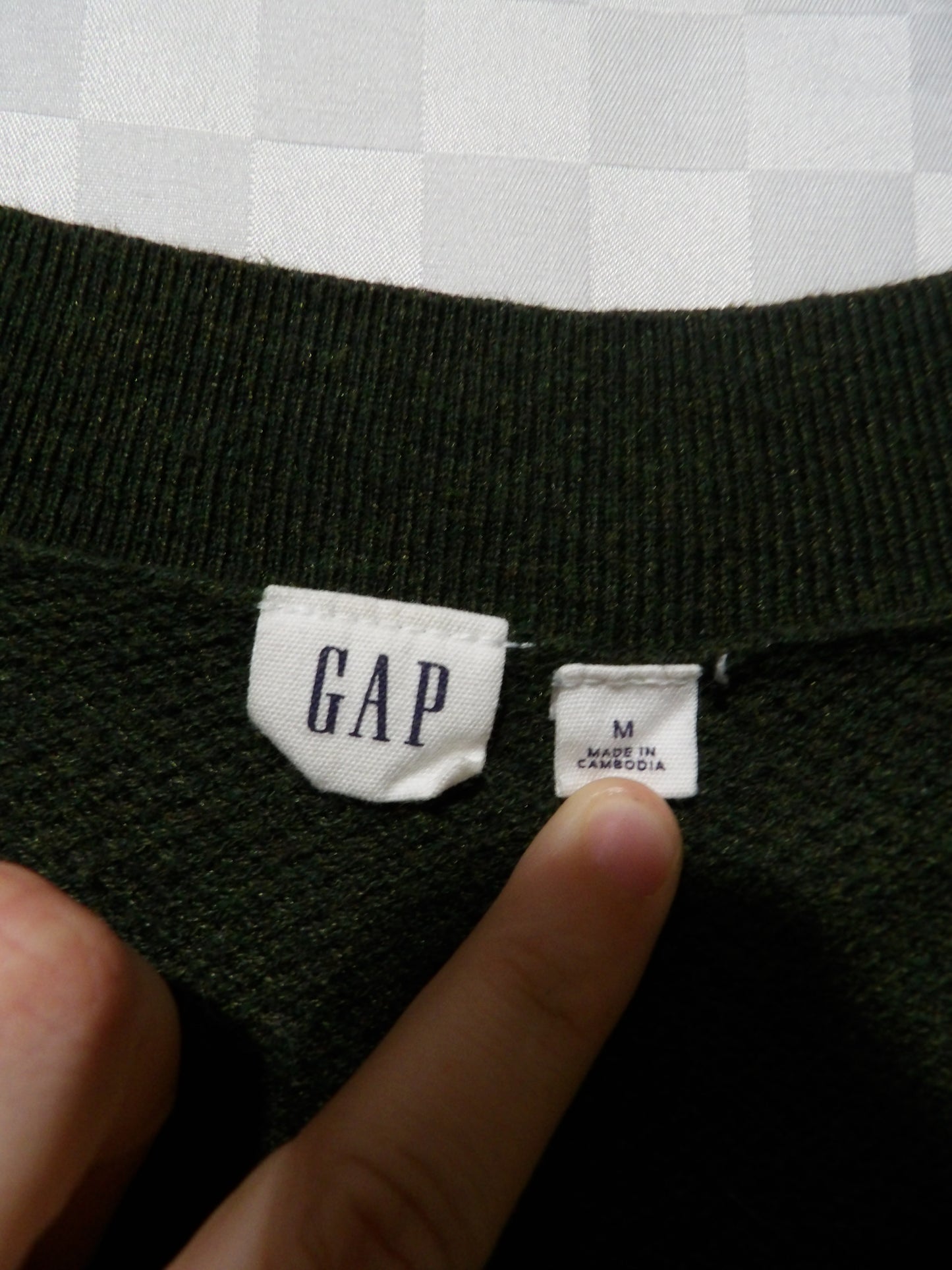 GAP Lightweight Sweater | M