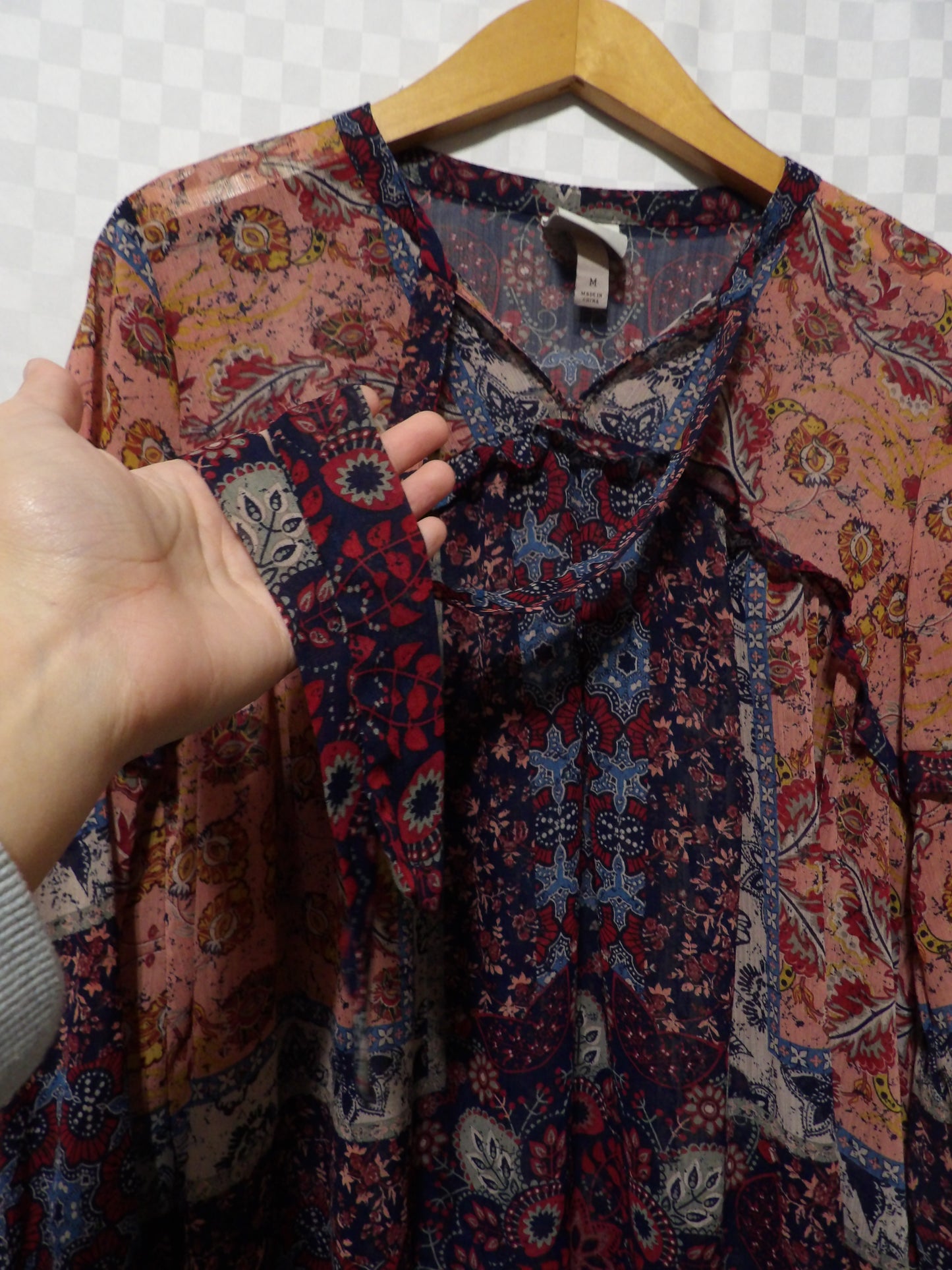 KNOX ROSE Sheer Paisley Long Sleeve Blouse | M