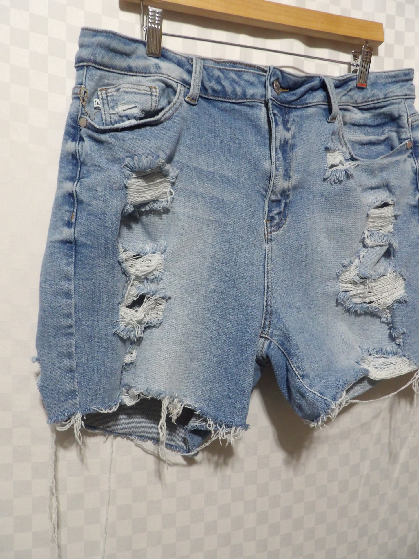 JUDY BLUE Distressed Denim Shorts | 3X