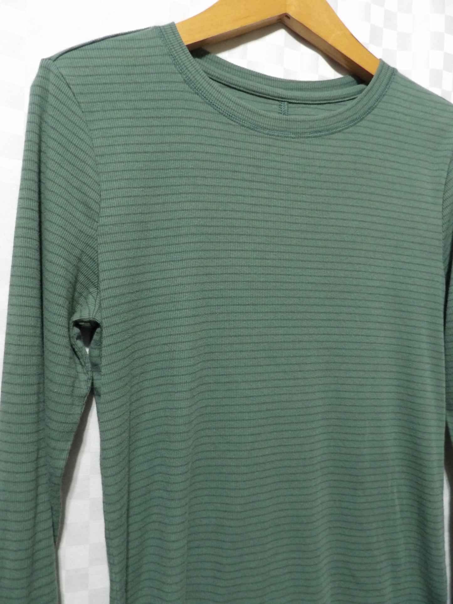 UNIVERSAL THREAD Striped Long Sleeve | M