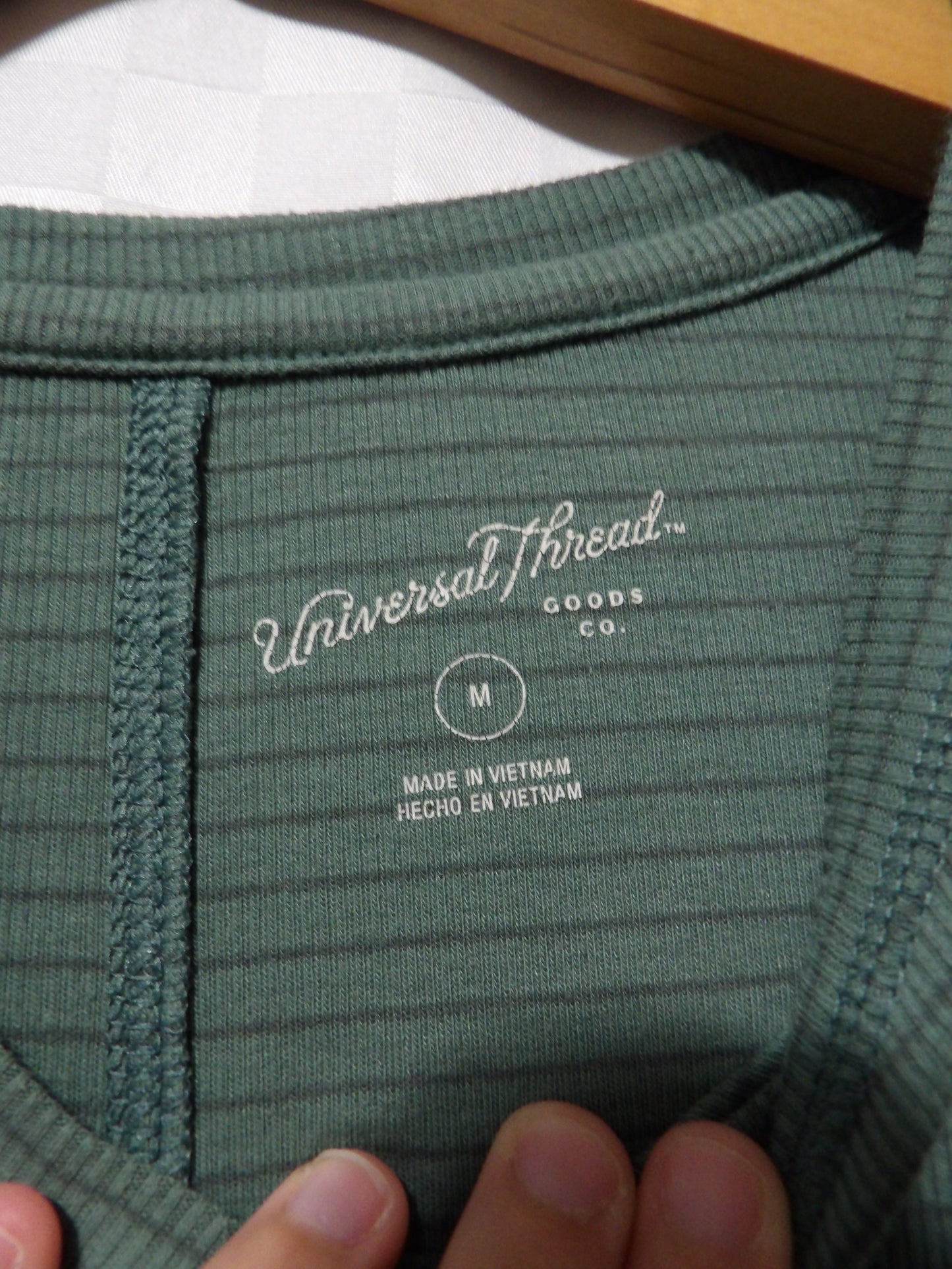 UNIVERSAL THREAD Striped Long Sleeve | M