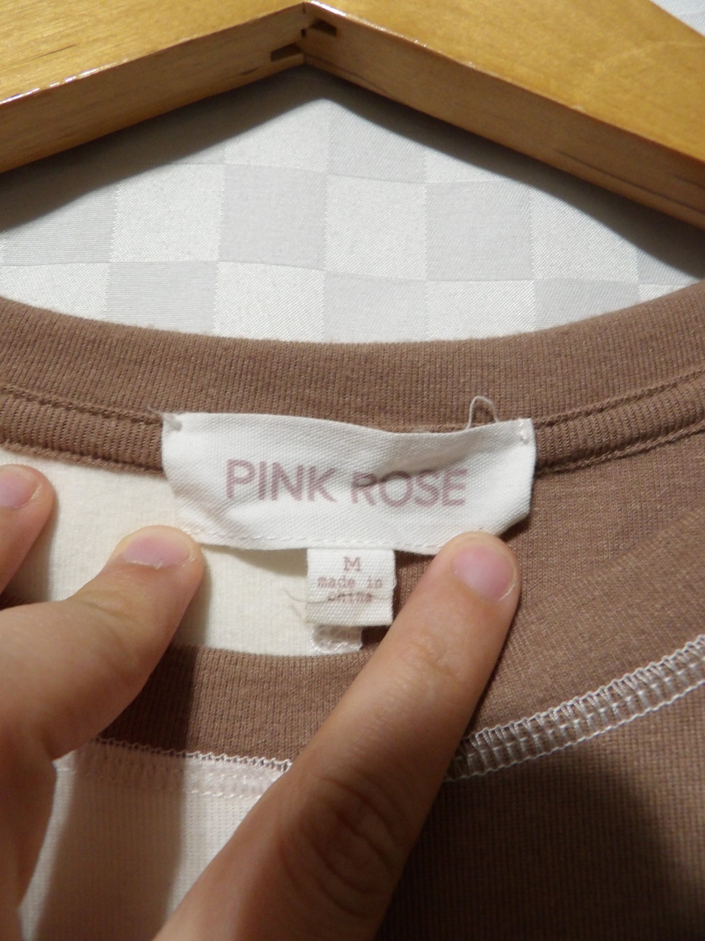 PINK ROSE Cropped Colorblock Tee | M