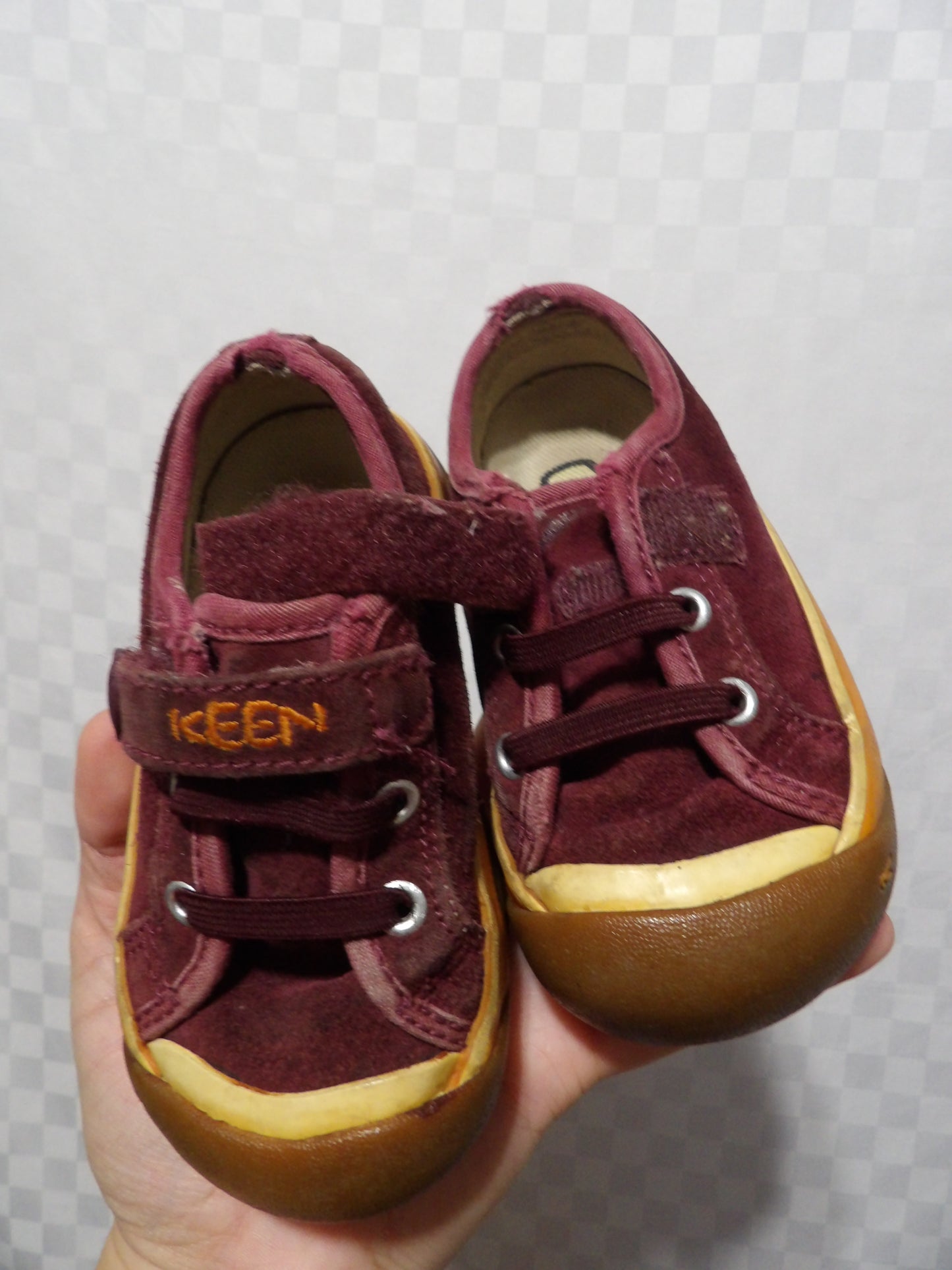 VINTAGE Keen Tennis Shoes | 5