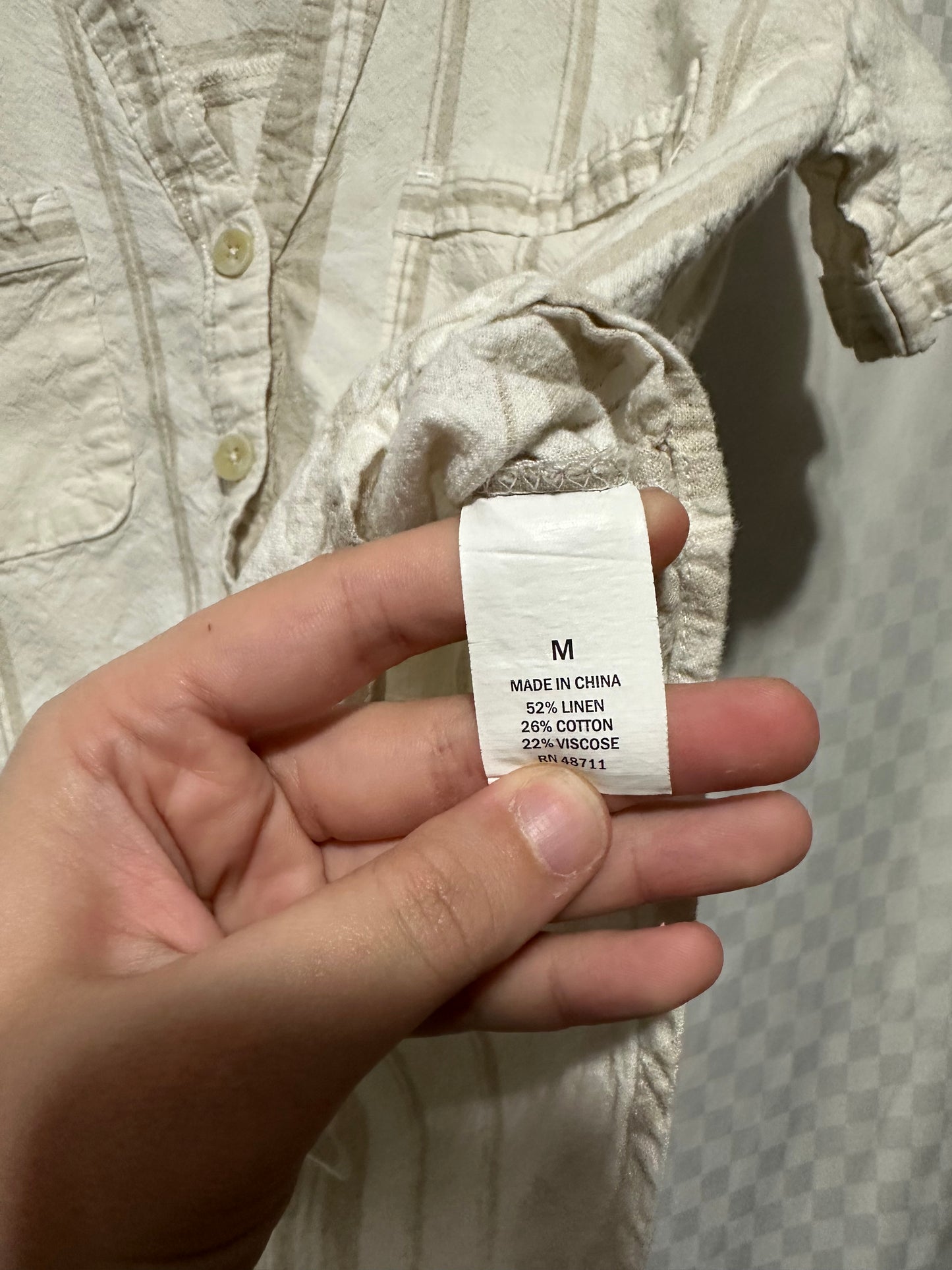 FALLS CREEK Cropped Button-Up Blouse | M