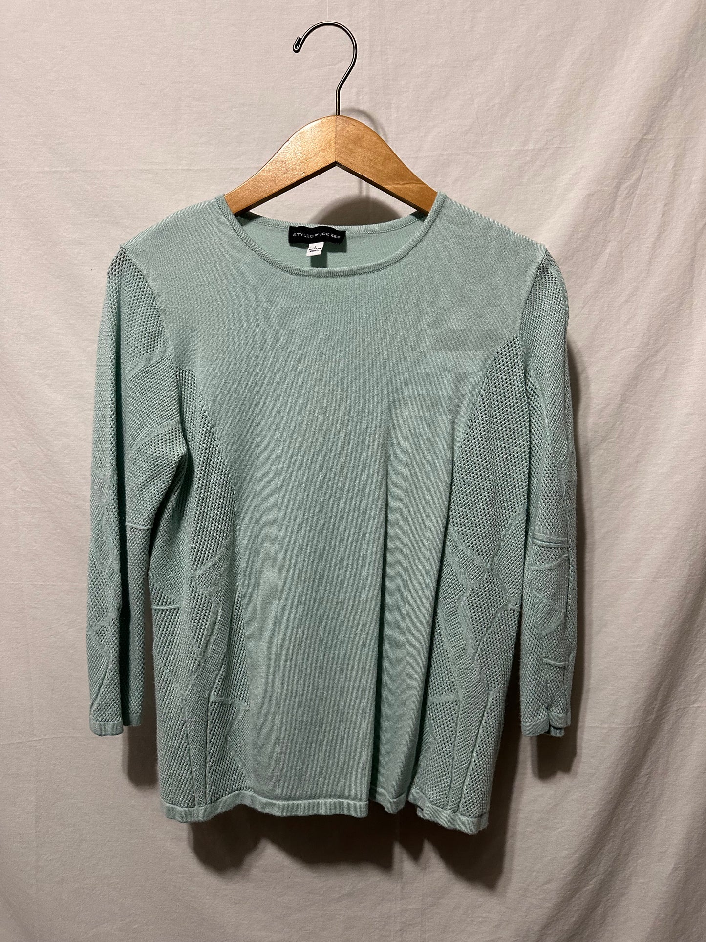STYLED BY JOE ZEE Lightweight Sweater | L