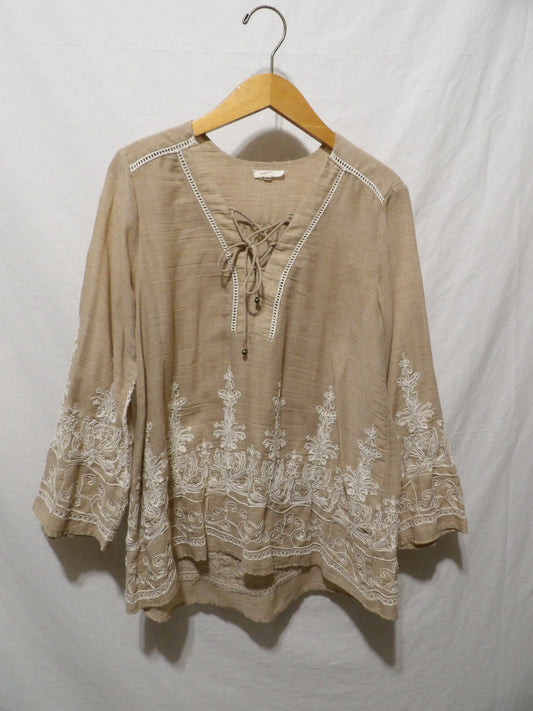 MYSTREE Embroidered Blouse | M