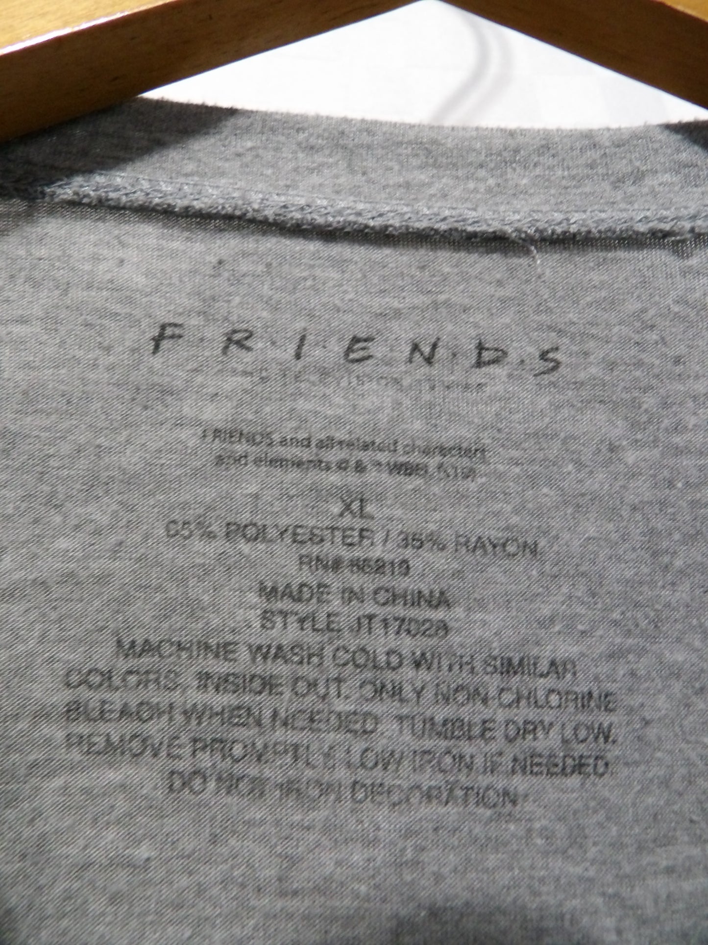 FRIENDS Bundle of 2 Shirts | XL