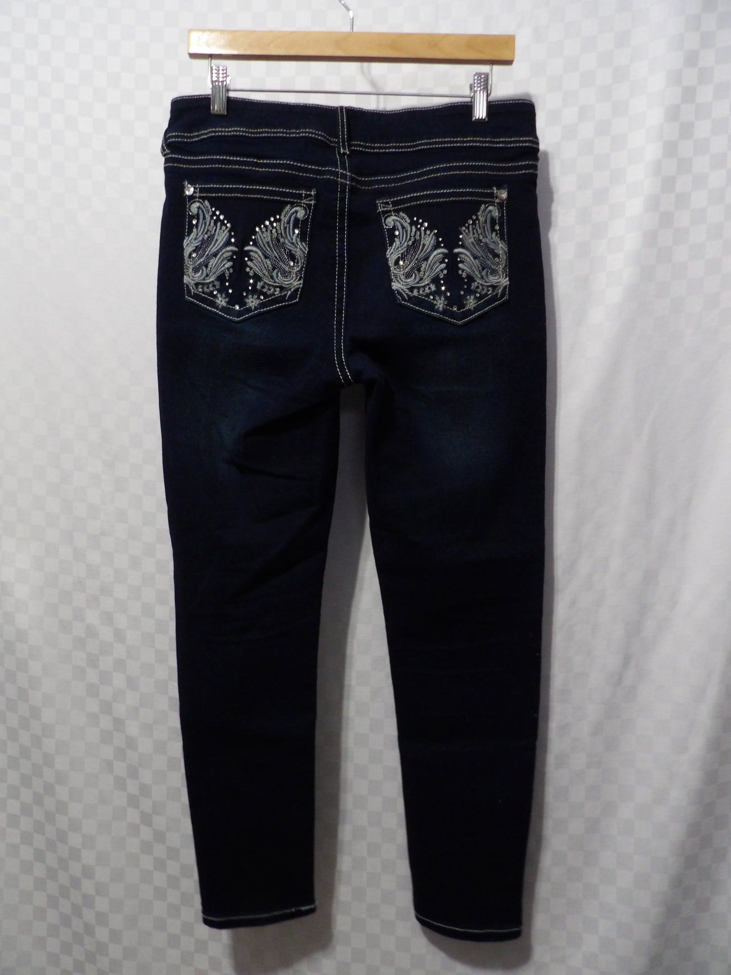 WALLFLOWER Dark Wash Skinny Jeans | 11