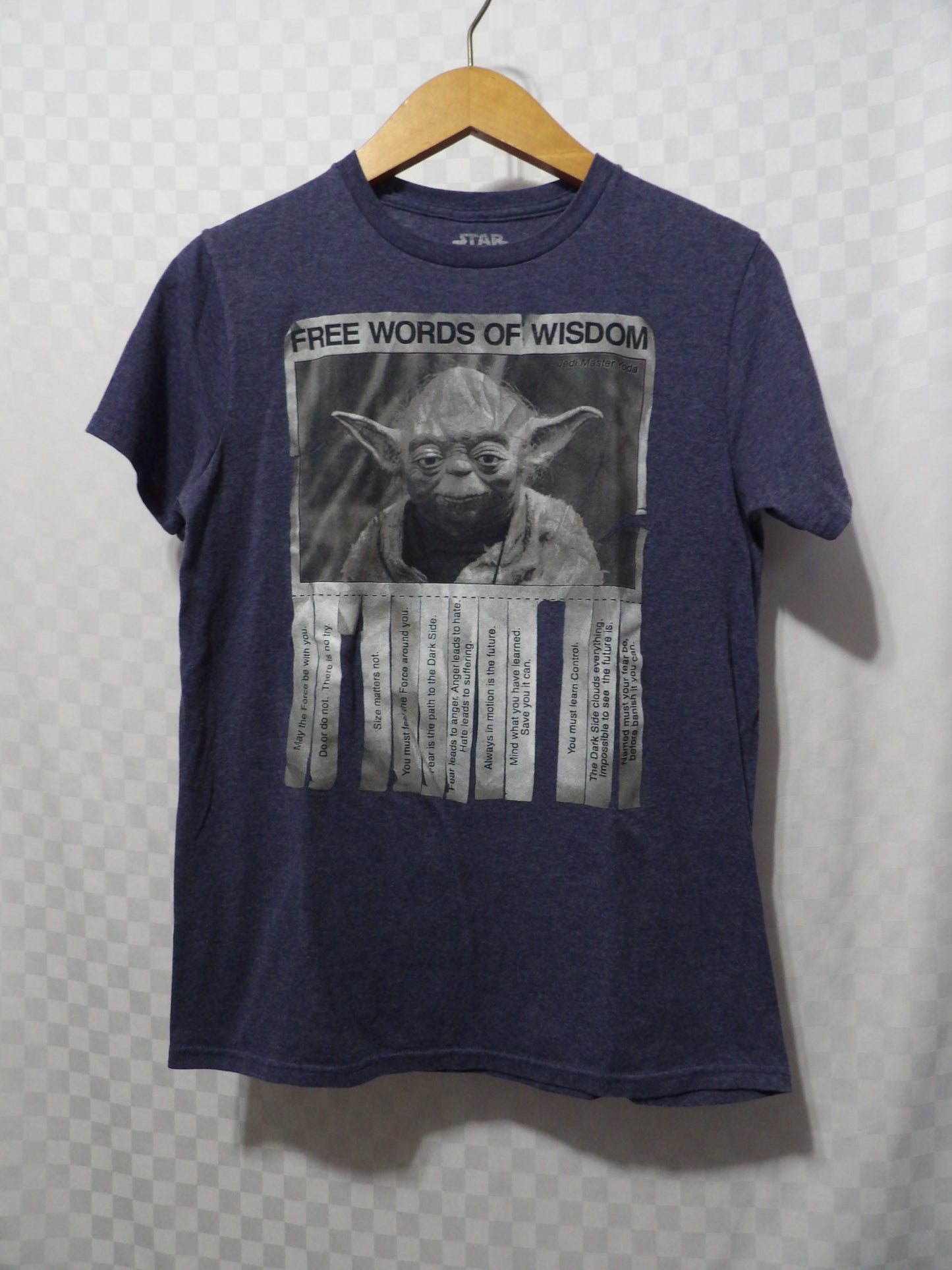 STAR WARS Yoda Graphic Tee | S