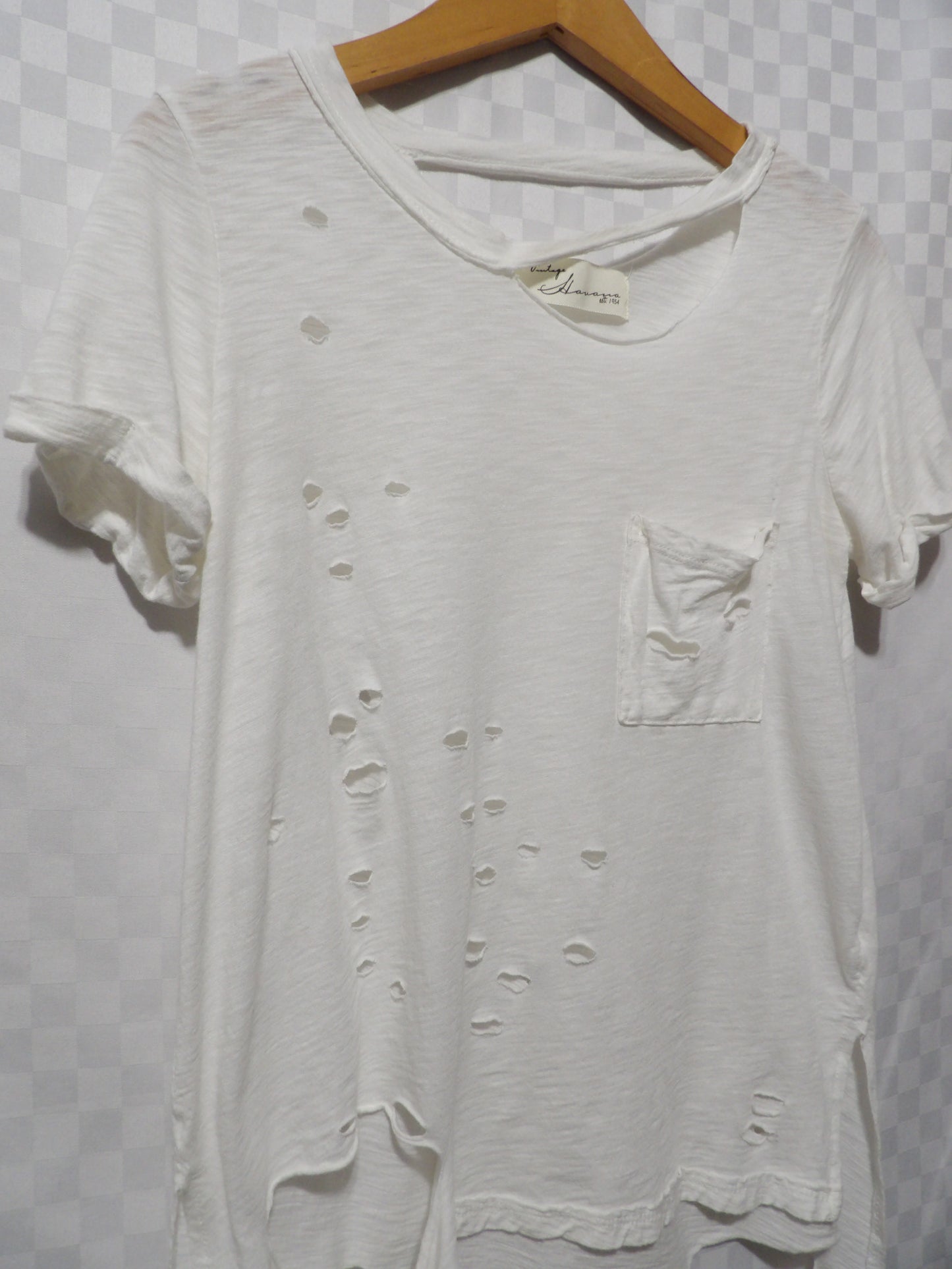 VINTAGE HAVANA Distressed Tee | S