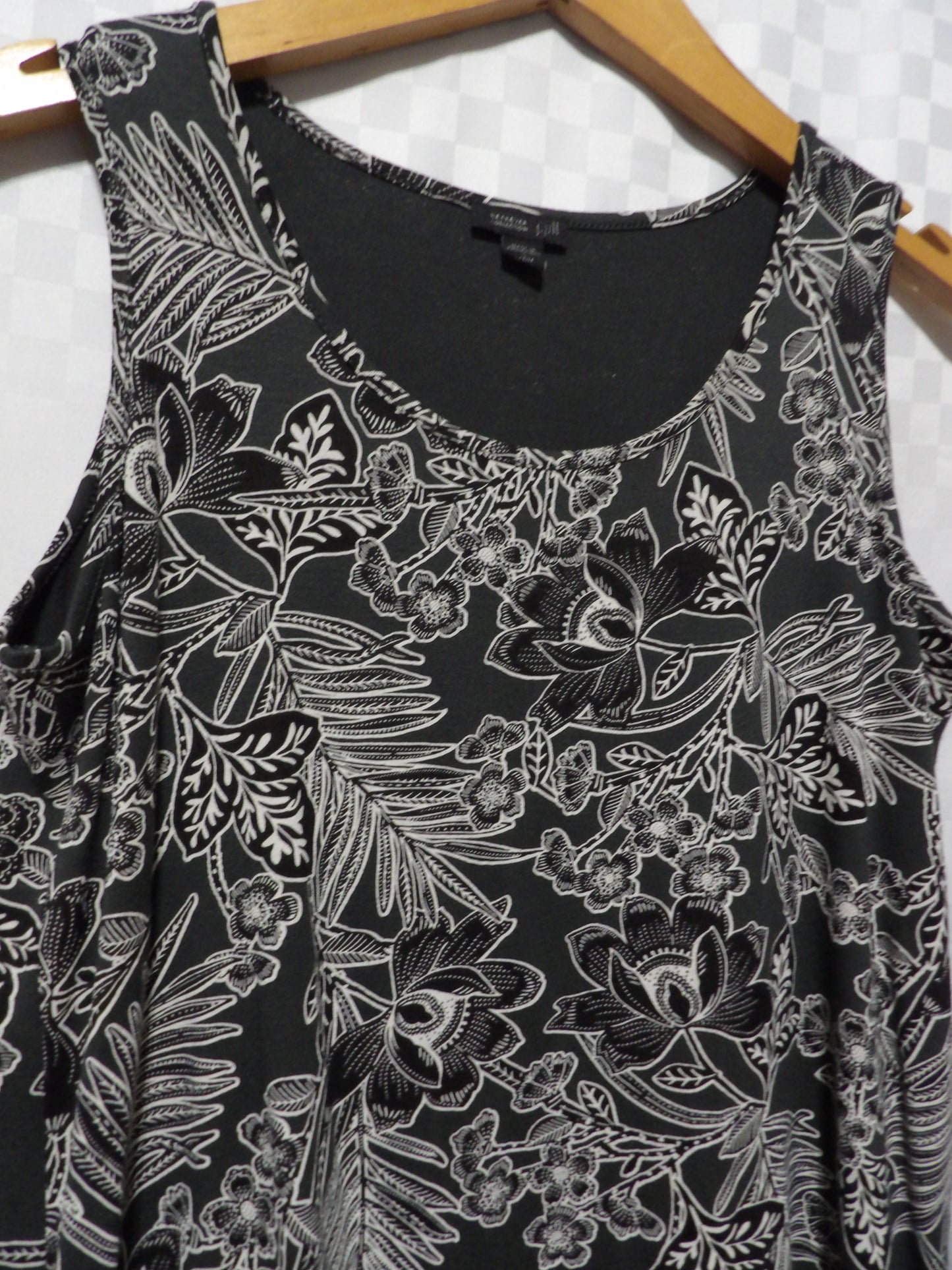 J.JILL Wearever Collection Floral Tank Top | PS