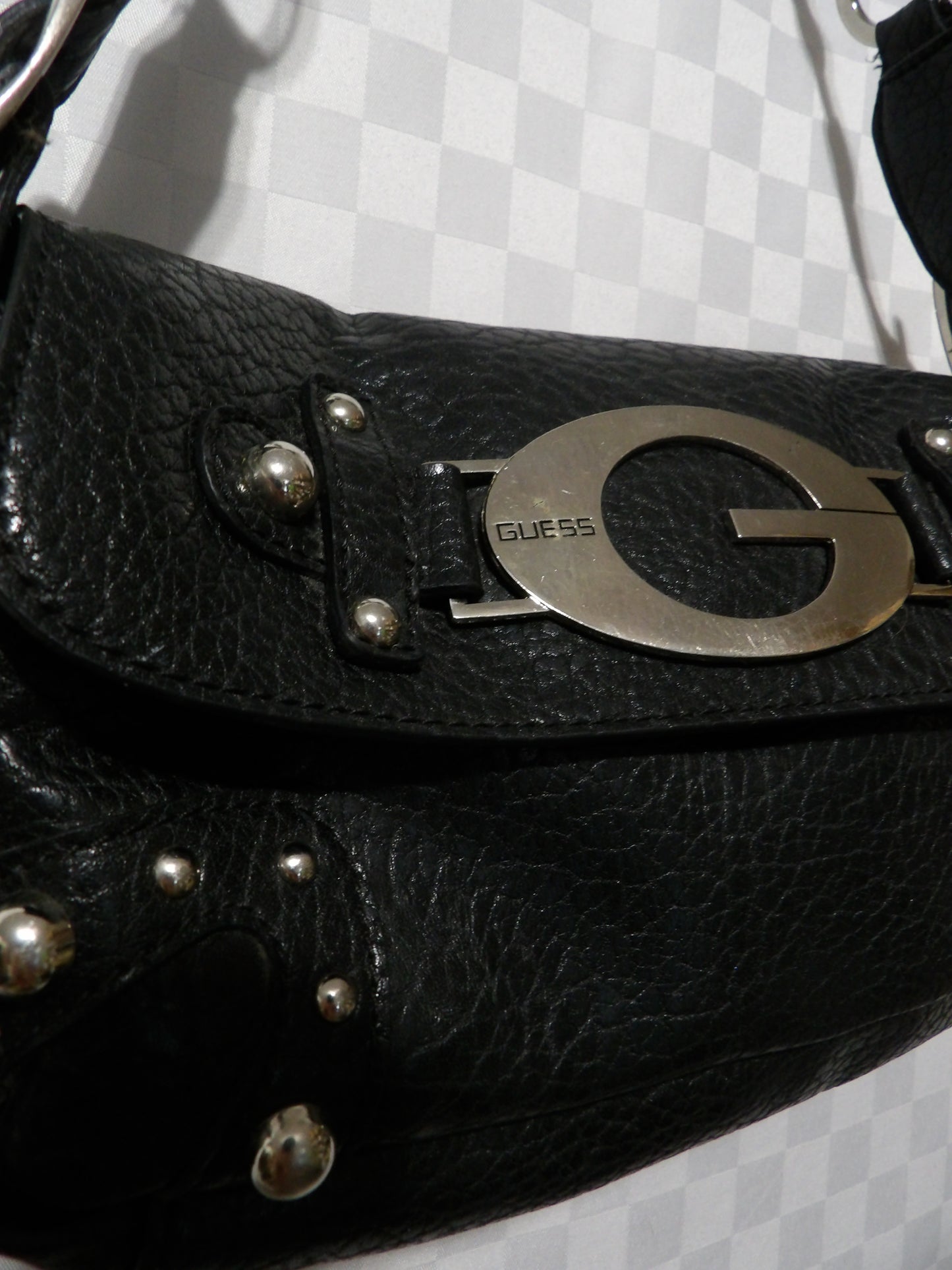 VINTAGE Y2K Leather Guess Purse | OS