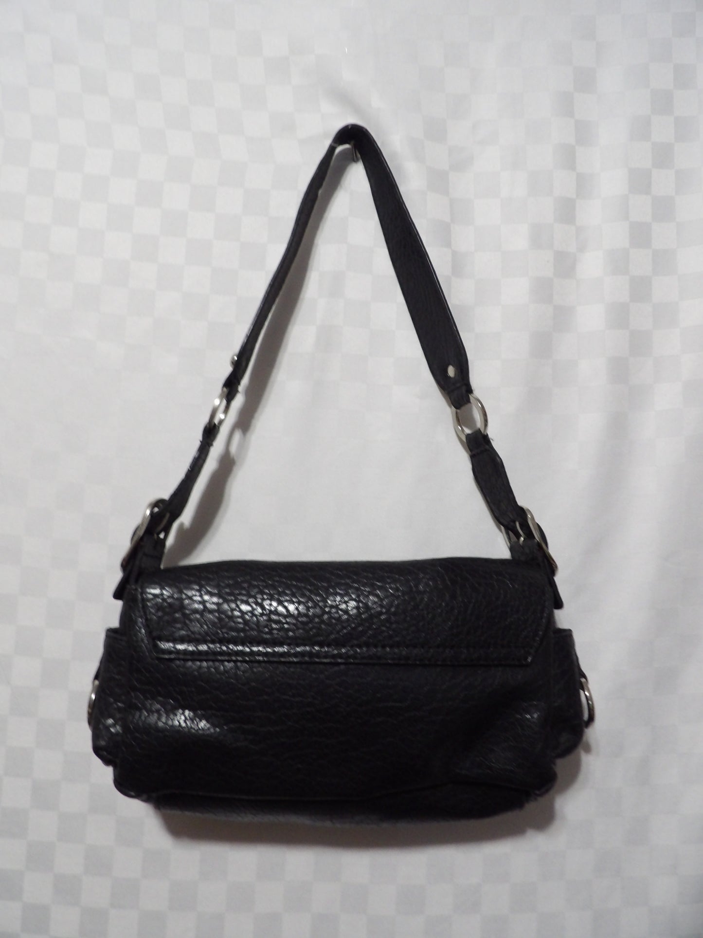 VINTAGE Y2K Leather Guess Purse | OS