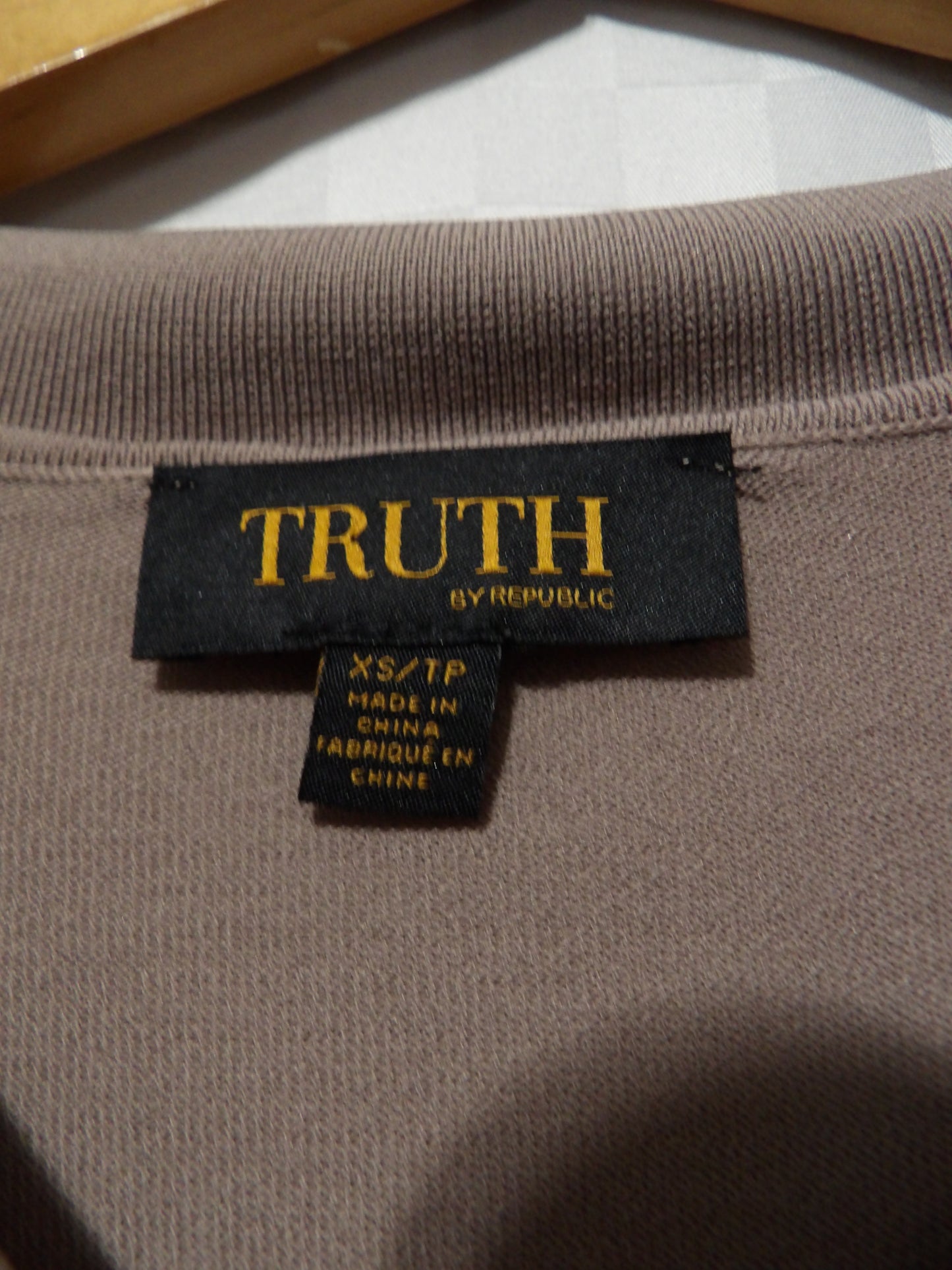 TRUTH by REPUBLIC Vintage Collared Top | XS