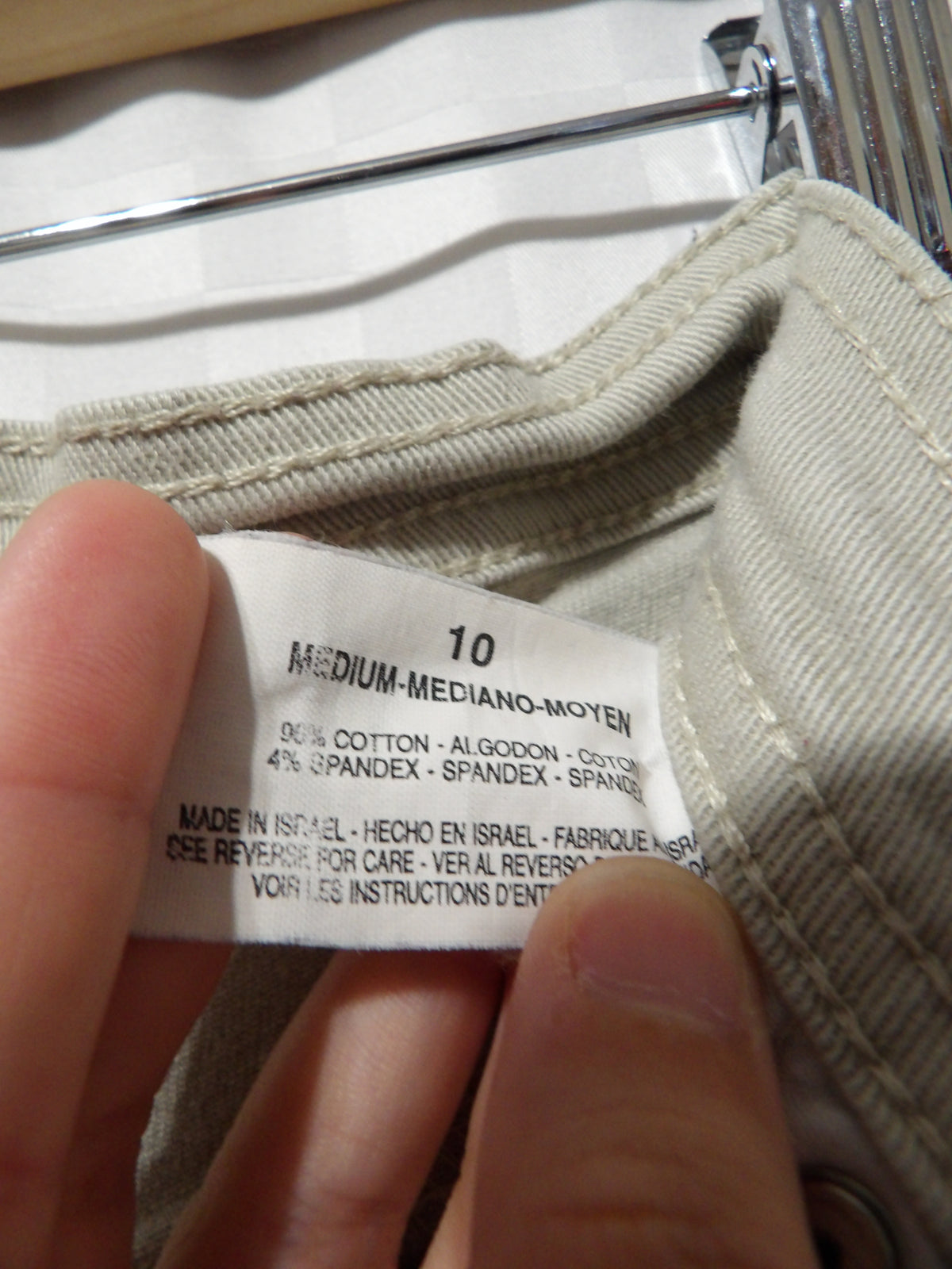GLORIA VANDERBILT High Waisted Khaki Jeans | 10