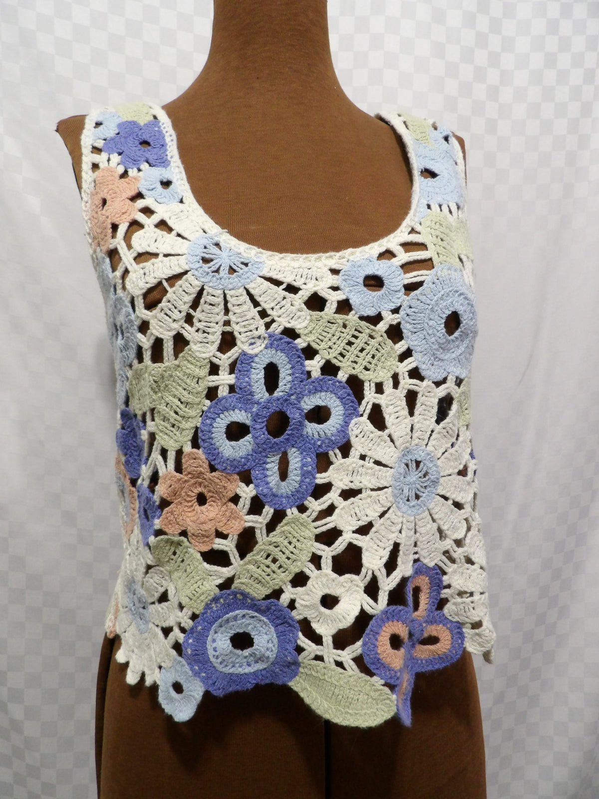 ALTAR'D STATE Crochet Floral Crop Top | XL