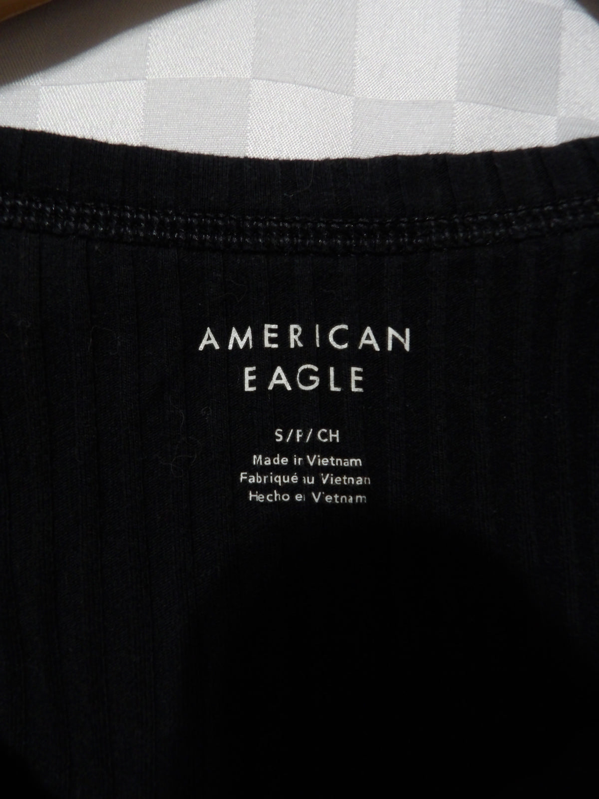 AMERICAN EAGLE Hey Baby Cropped Henley Tee | S
