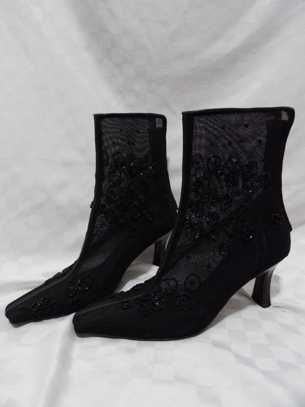 ENZO ANGIOLINI Beaded Mesh Booties | 6 1/2