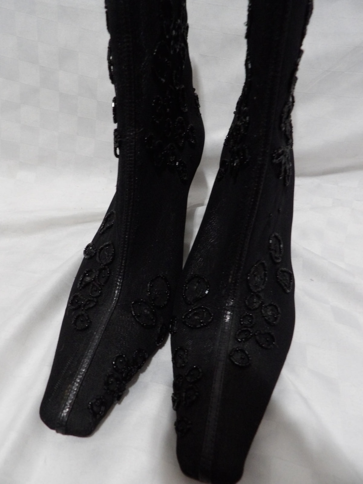 ENZO ANGIOLINI Beaded Mesh Booties | 6 1/2