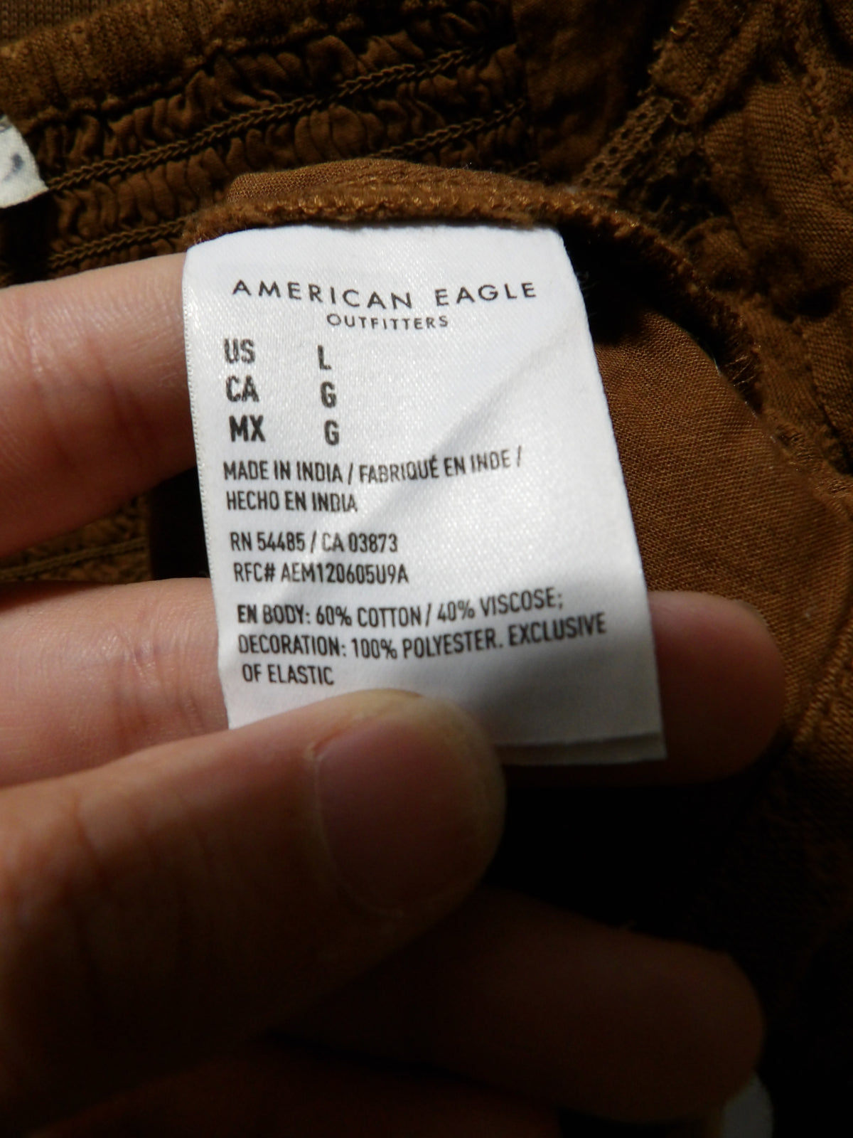 AMERICAN EAGLE Cropped Puff-Sleeve Smocked Blouse | L