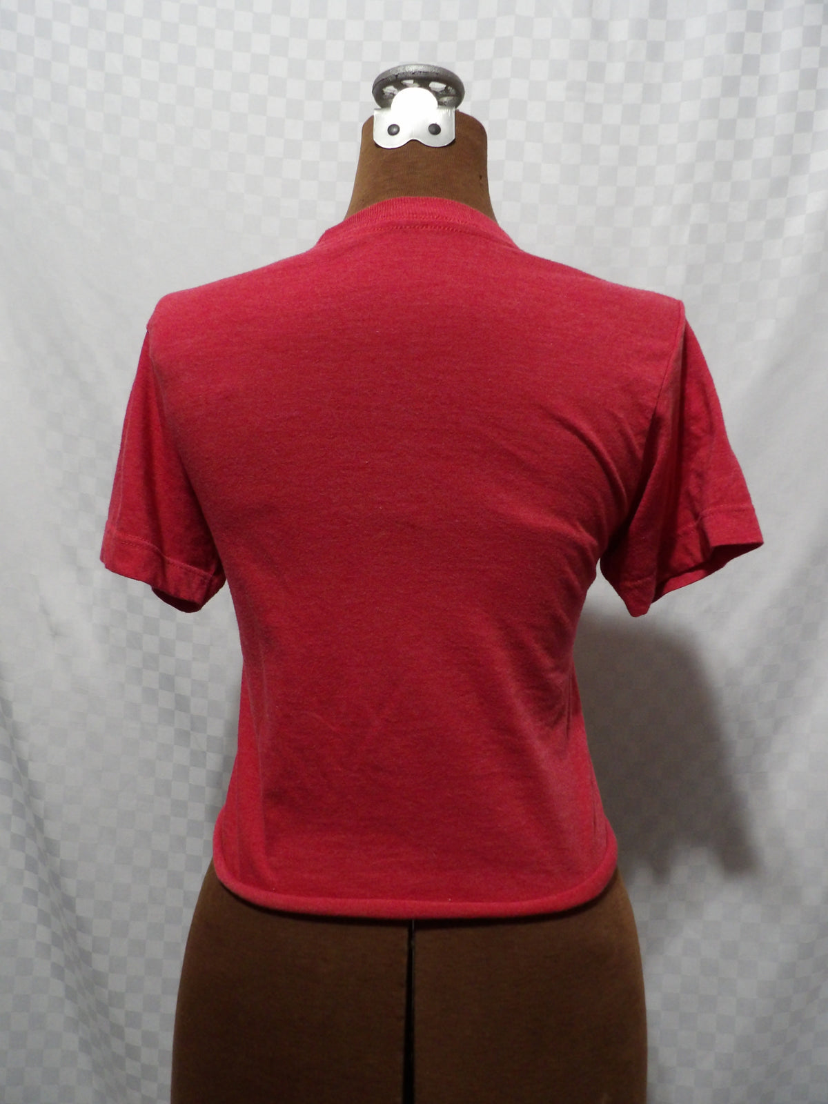 QUEEN Red Cropped Band Tee | S