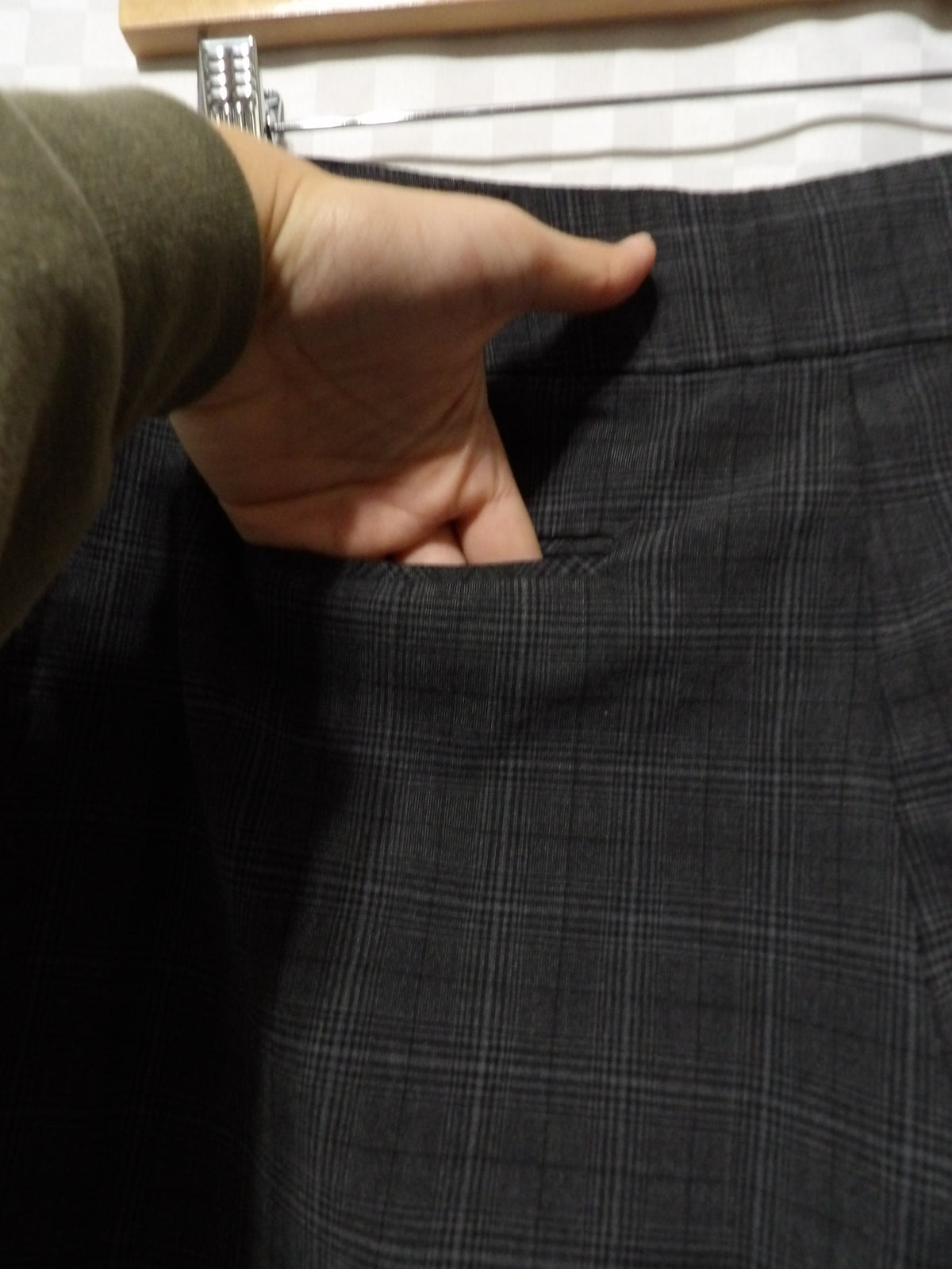 AB STUDIO Vintage Dark Gray Plaid Pants | 10