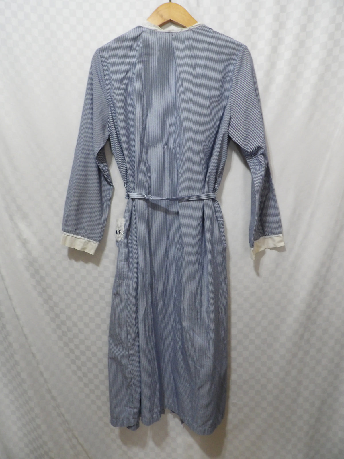 CELESTIAL DREAMS Vintage Striped Robe | L