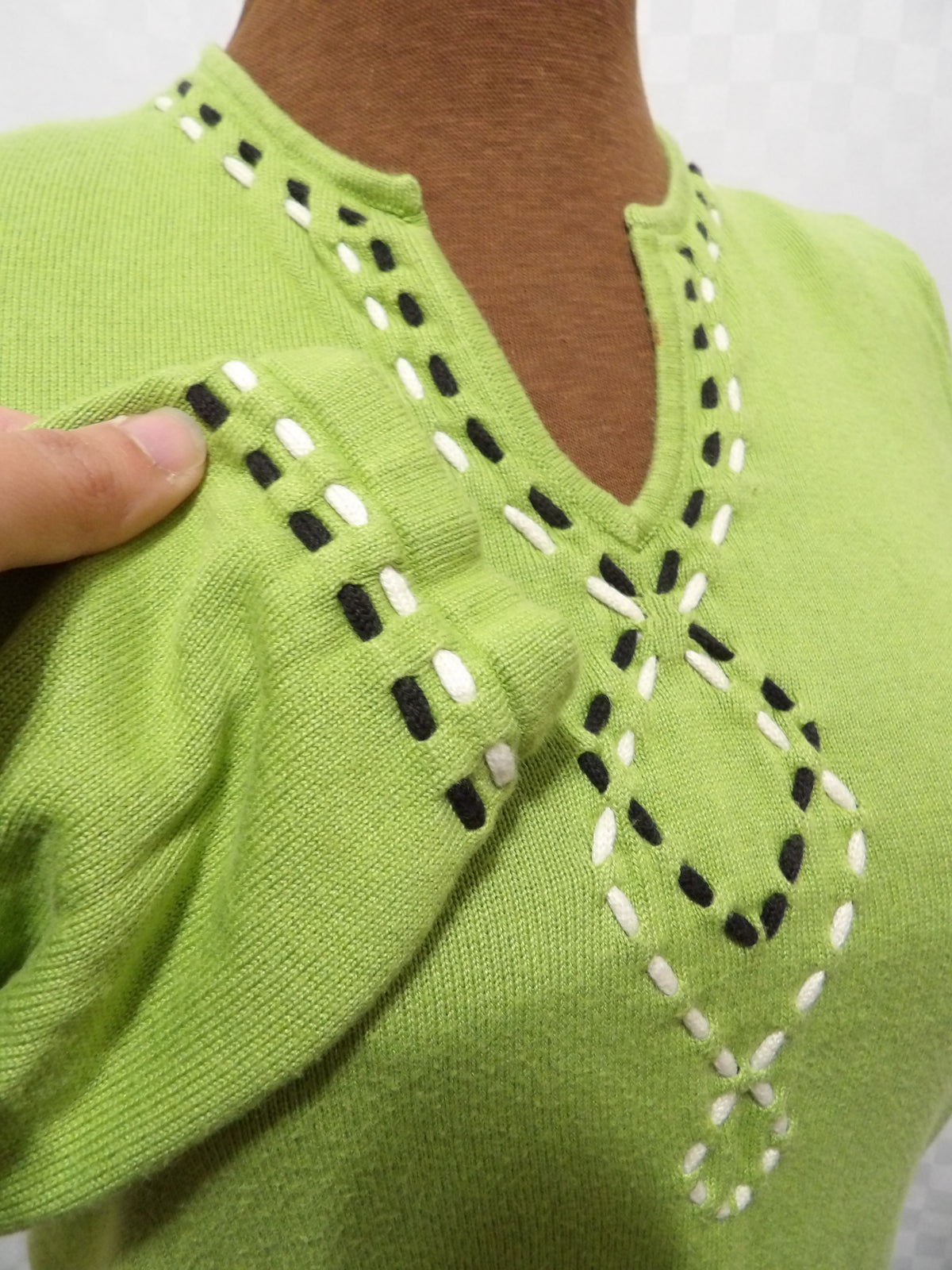 REQUIREMENTS Vintage Embroidered 3/4 Sleeve Blouse | S