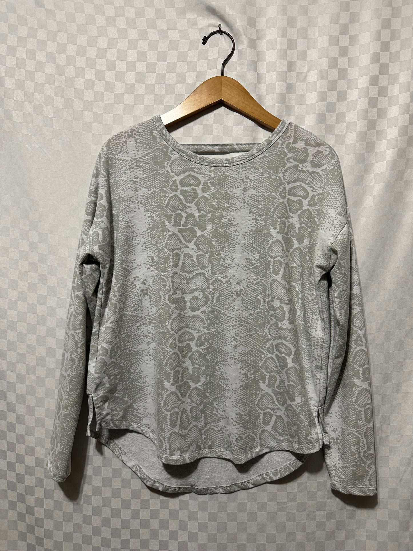 MTA SPORT Snakeskin Pattern Long Sleeve | M