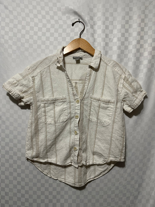 FALLS CREEK Cropped Button-Up Blouse | M