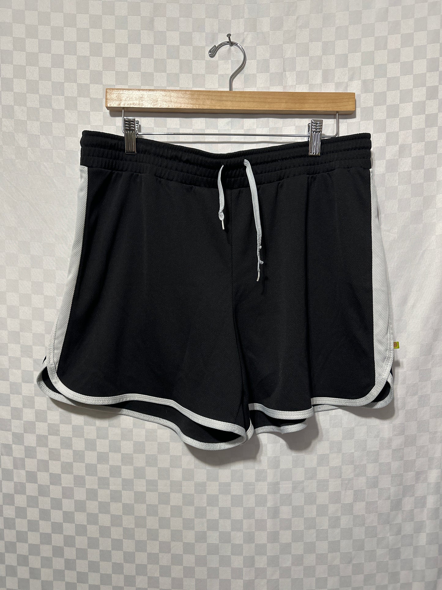 ATHLETIC Shorts | L