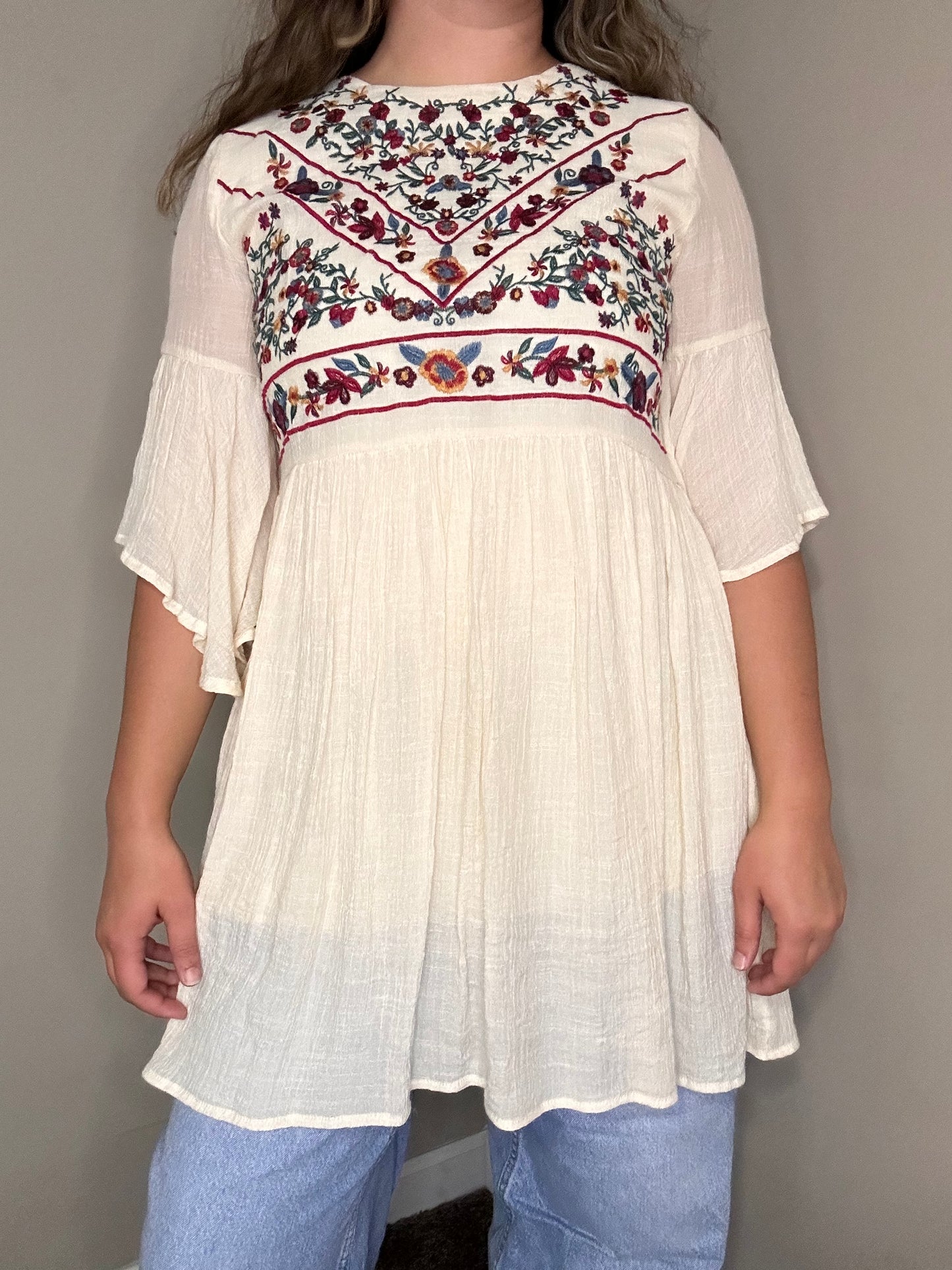 UMGEE Flowy Embroidered Tunic | M
